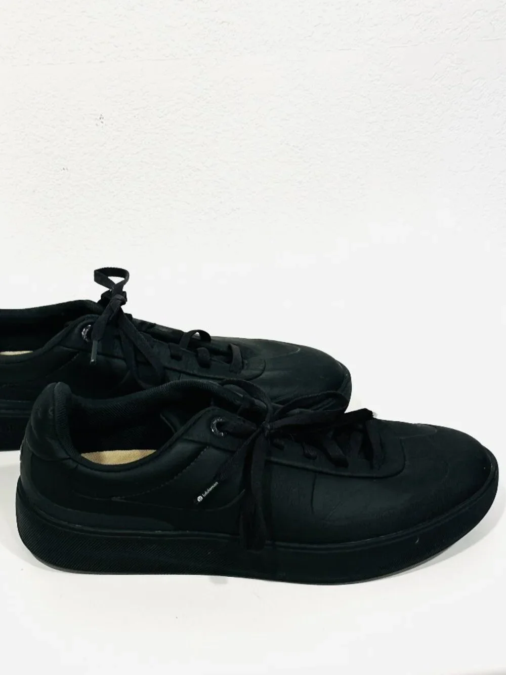 Lululemon Cityverse Sneakers Triple Black Casual Lace Up Shoes EUC Mens Size 9.5